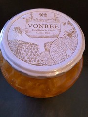 1 JAR VONBEE HONEY CITRON & GINGER TEA 4.4 Lb