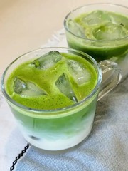 Karma Kitchen Japanese Barista-Style Blueberry Matcha Latte w/ Whole Oat Milk