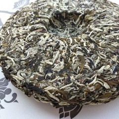 300g Authentic Fuding White Peony High Mountain Rich Aroma White Tea Cake